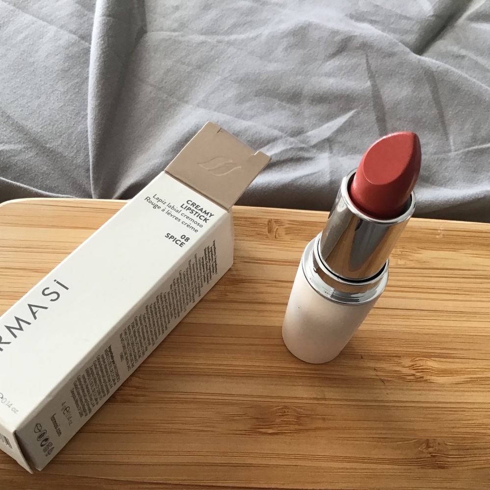 Farmasi Lipstick